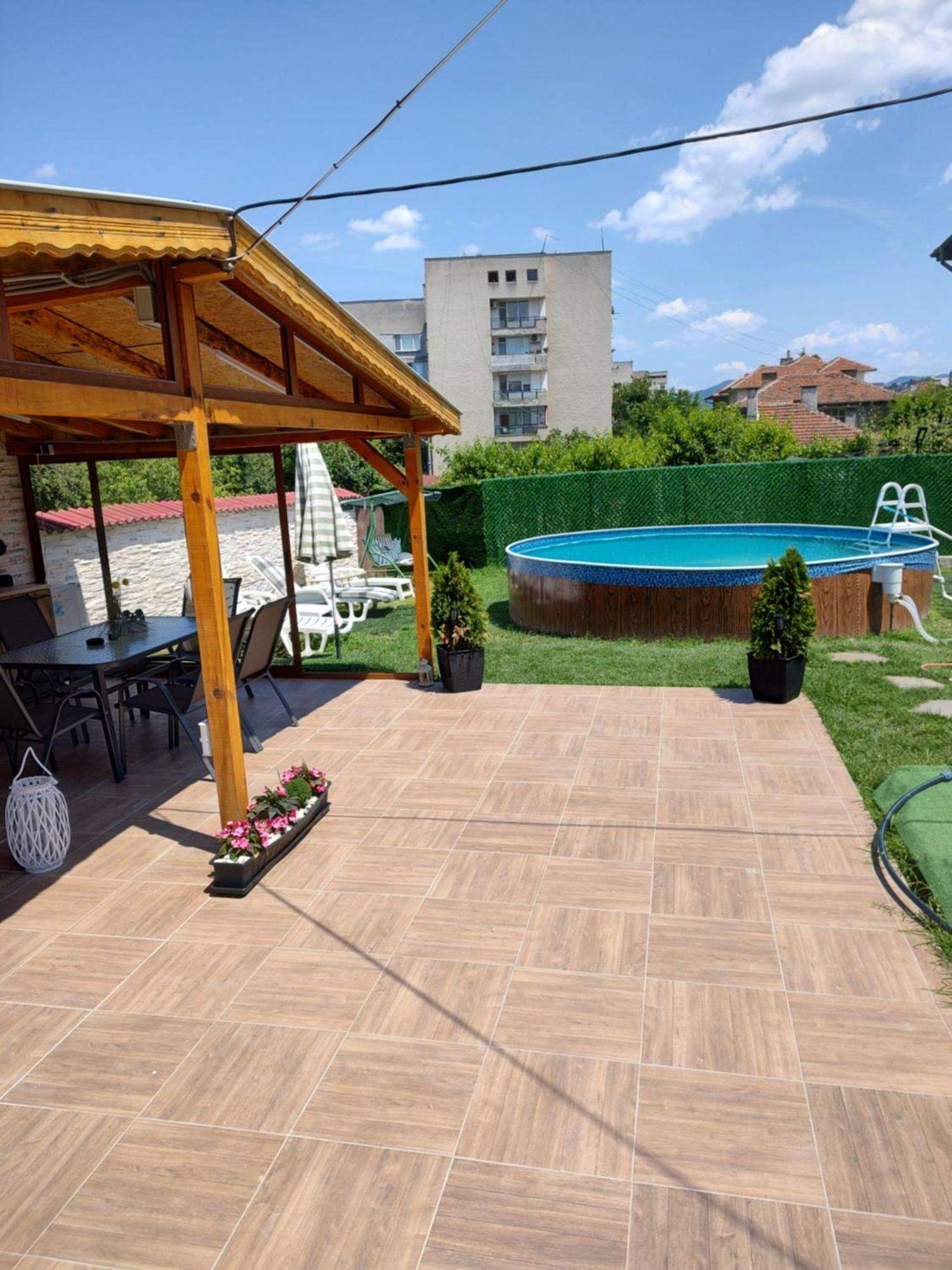 Къща Карби Kurdzhali Luaran gambar